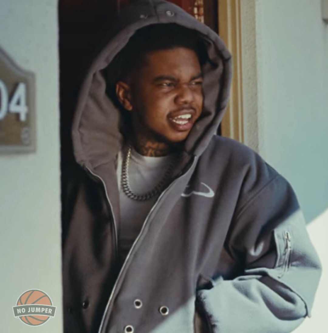 nojumper's tweet image. Hapeville Chief of Police Bruce Hedley says Lil Poppa was in a single-car accident on Interstate 85 south of Hapeville which is when he called his manager asking what he should do. The car was still drivable.

The manager told him they'd meet up in a nearby parking lot at the