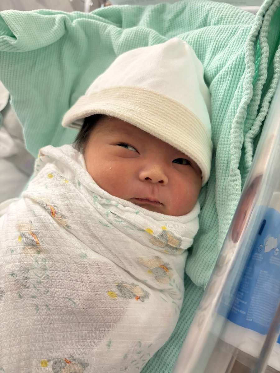 affinity892's tweet image. Having a child is an amazing experience. I was told this all the time from an early age but you never truly understand until you actually have a baby.  I realized how we were all once cared by our parents, caregivers, doctors, nurses and any other helpers with unconditional love