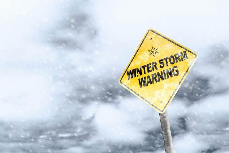 ⚠️TMFR is responding to multiple vehicles accidents on Hwy I580 in both directions between Bowers and Mt Rose Hwy. Travel is shut down in both directions and traffic is being routed through Pleasant Valley.