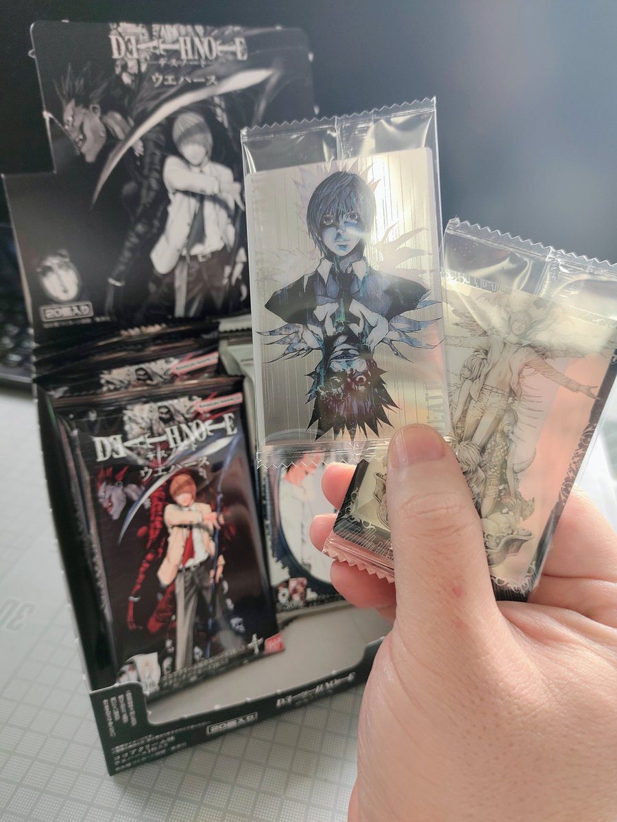 1日1パックづつ開封 デスノートウエハース。ノーマルカードでも