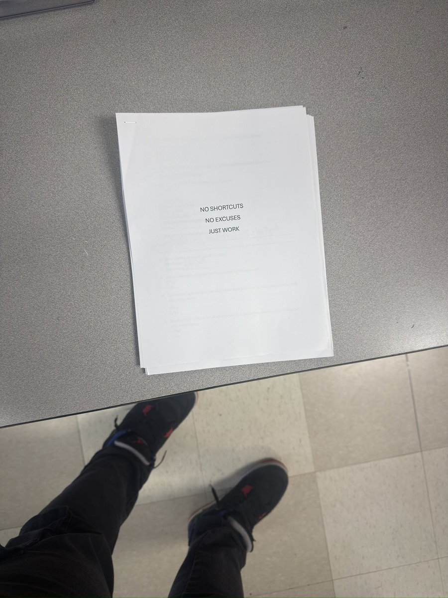 Coach Davis tweet media