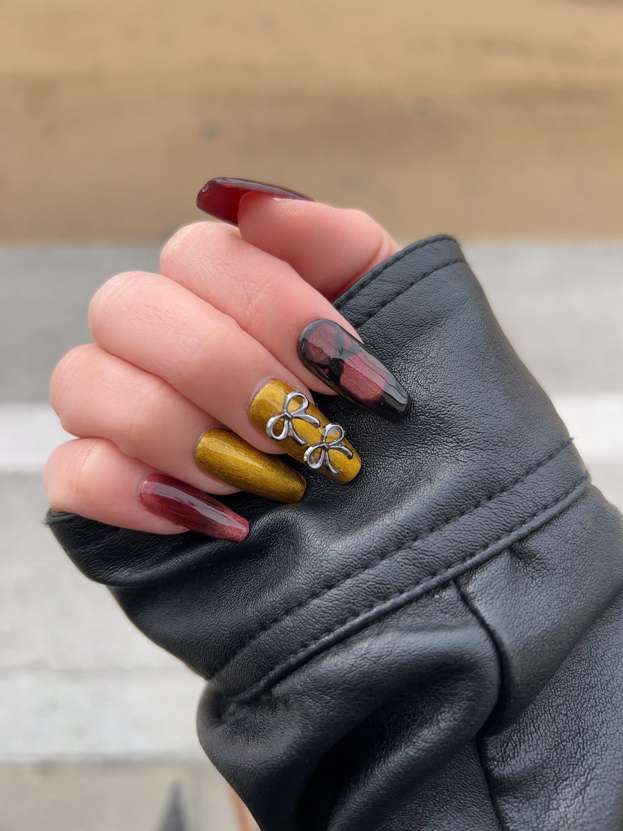 自分用に作ったネイルチップ、可愛いけど生活がままならなさすぎる