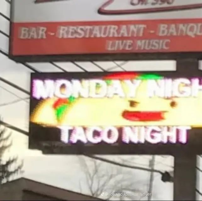 MiniBoiOSC's tweet photo. type of shit your school displays on the screen in the streets https://t.co/jr6ACYp85B