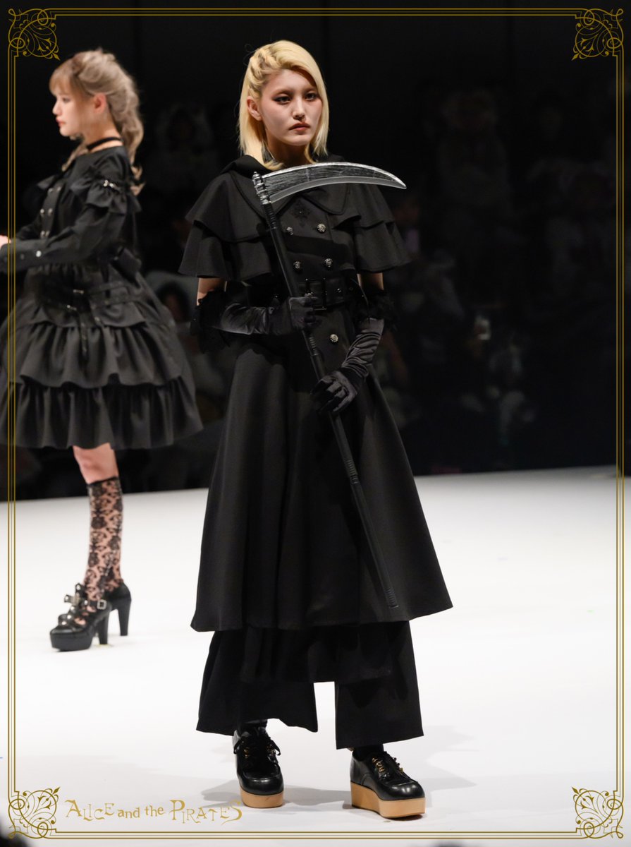 BABY,THE STARS SHINE BRIGHT ALICE and the PIRATES BRAND-NEW