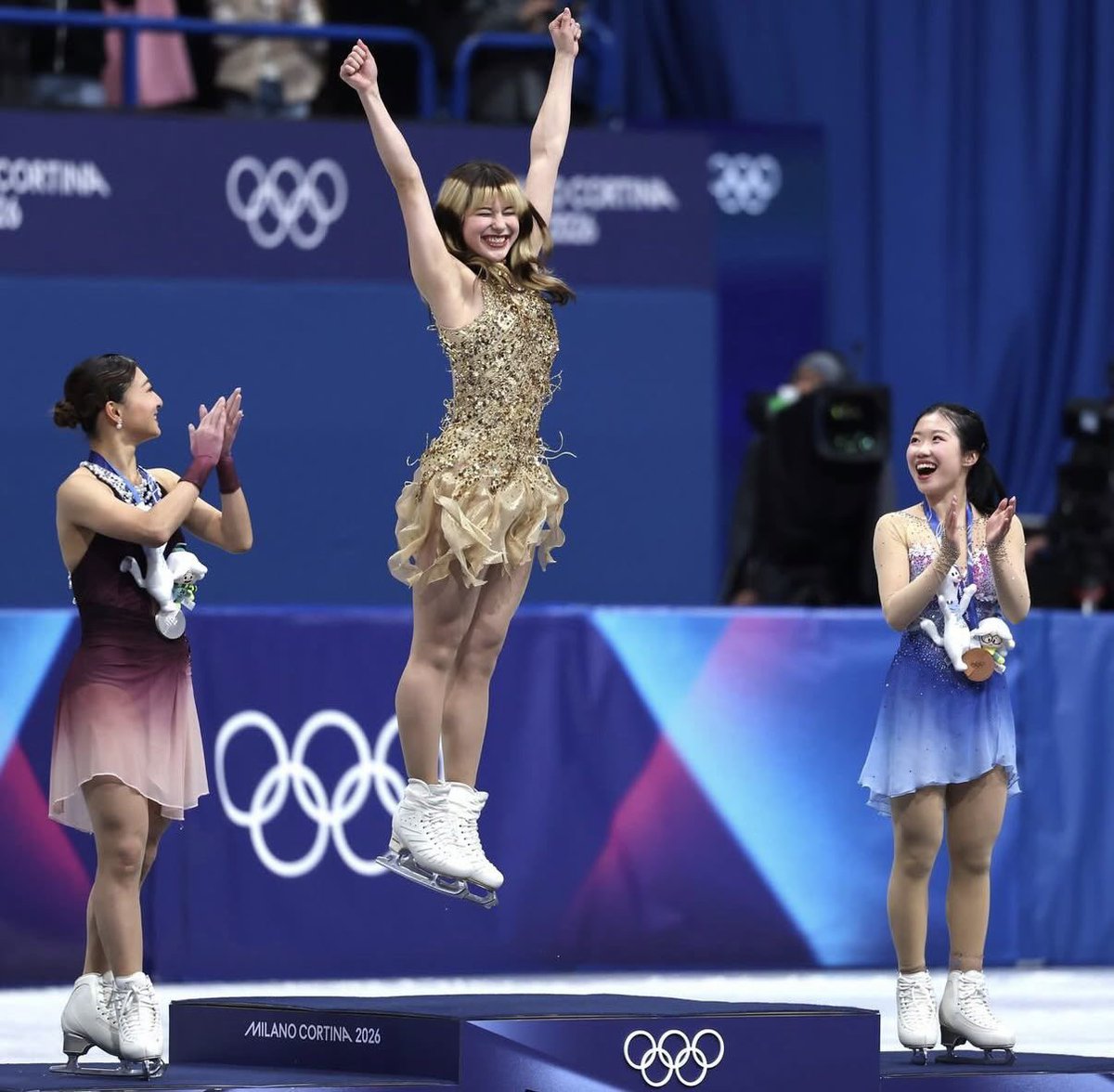 thebravobabe_'s tweet photo. *Alexa, play Run The World by Beyoncé. 🏅 #Olympics2026 https://t.co/JFziKo3fqC