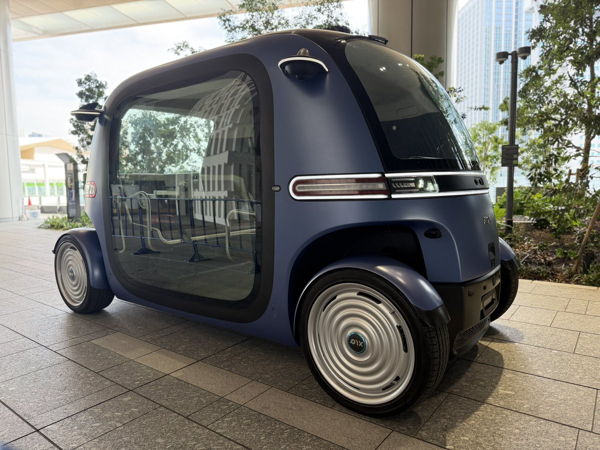 シンヤ様 高輪ゲートウェイにロボバスがいた カタチがプロダクトプロダクトし