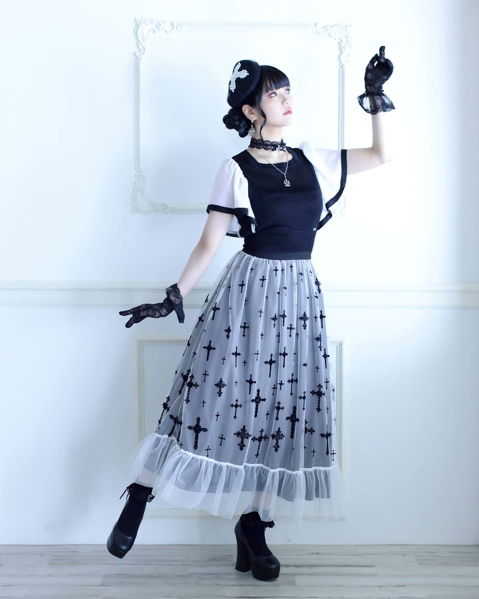 ラスト1点】十字架フロッキーハイウエストロングスカート 白×黒 9号