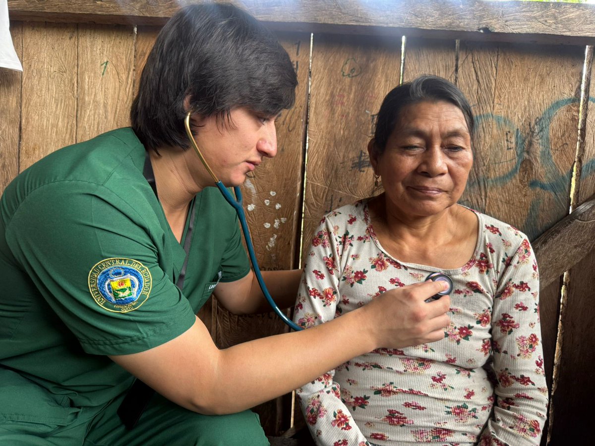 📍 #Sucumbíos | Se realiza captación de grupos vulnerables, tamizajes, vacunación, entrega de toldos y educación en salud. ¡Trabajamos por el bienestar de las familias! #Cascales.
#MSPEnTerritorio
#ElNuevoEcuador