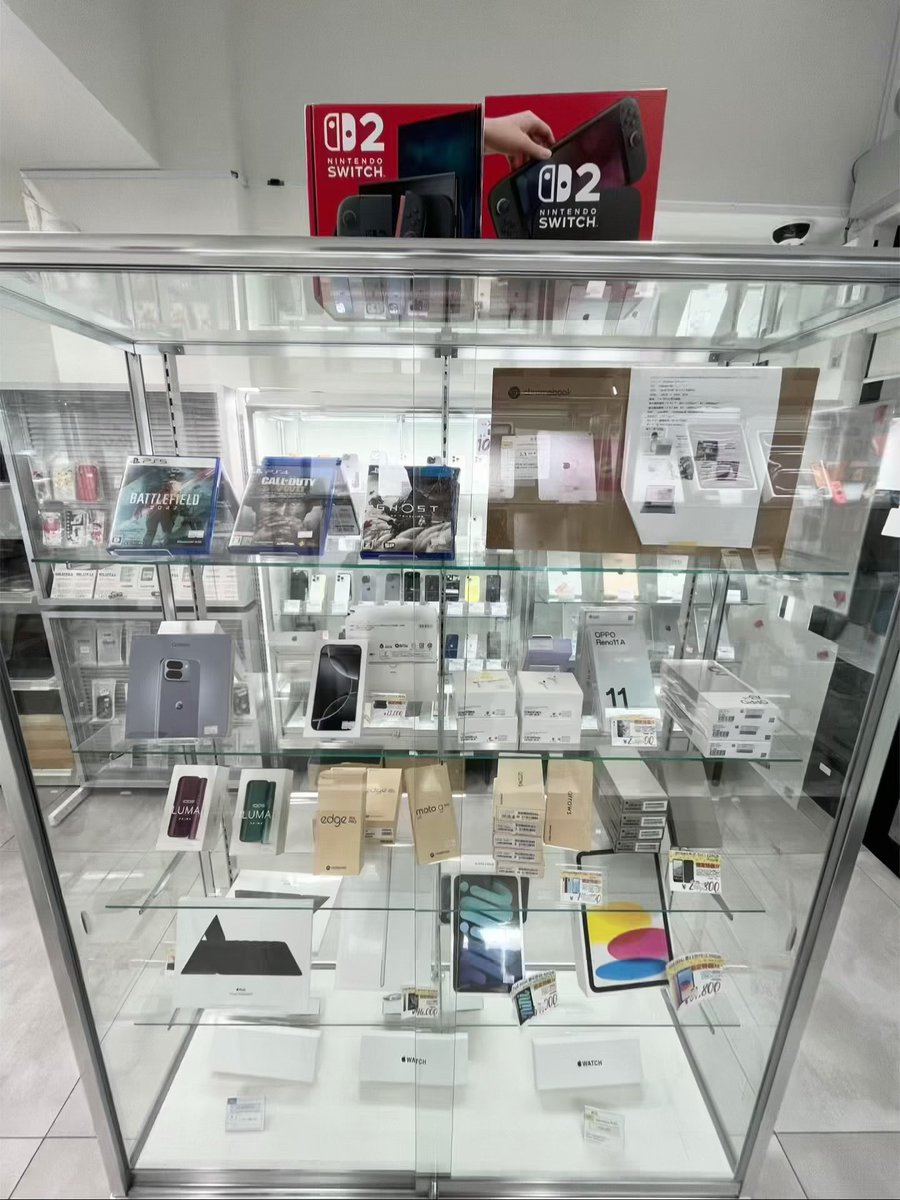 ekomaketo's tweet image. 📸 instax mini Evo – Cinema Edition | Brand New

🎬 Film-style filters × Vintage design
✨ Shoot digital, print anytime – save more film
📱 Bluetooth enabled – print photos directly from your phone

#instaxminiEvo #InstantCamera #FilmVibes #GiftIdea #PhotoLovers