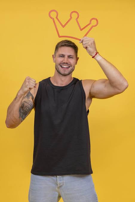 Provas malfeitas que favorecem quem é mais forte. Não tem uma única prova de inteligência. 
Assim o mala do Jonas ganha todas mesmo. As provas foram feitas para ele.
Sabendo que ele está em clara vantagem pela altura e porte, a Globo deveria pensar em outro tipo de prova.
#BBB26