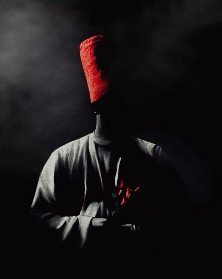 RumiArab's tweet photo. «ليسَ كلُّ ما في القلبِ قابلًا للبوح،
فثمّة أشياءُ تُولَد في العتمة،
وتعيشُ صامتةً بين أضلاعنا،
ثم تموتُ كما وُلِدت…
دون أن يُفصَحَ عنها.»

— جلال الدين الرومي https://t.co/k1kceq5Q9O