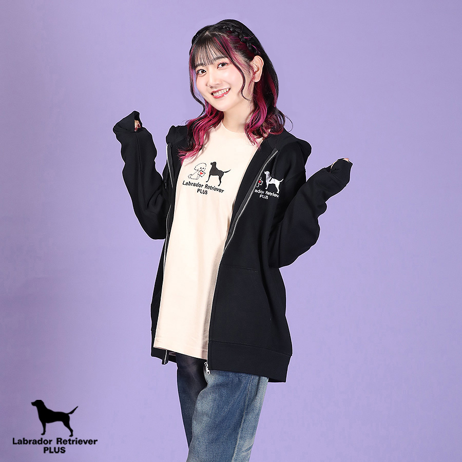 薮島朱音さんとのコラボアイテムが 大好評予約受付中👀🌼 脱いだり