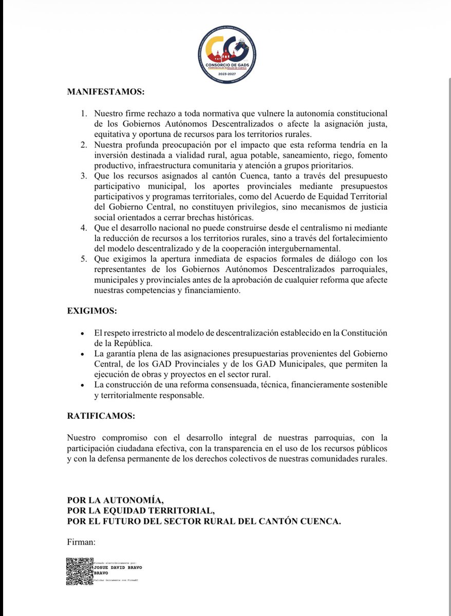 czamoramatute's tweet photo. #COOTAD 🚨🚨🚨

Comparto la posición del Consorcio de las juntas parroquiales rurales del cantón Cuenca en contra de la reforma al Cootad.

Demando como alcalde y de manera expresa y directa de los 6 asambleístas del Azuay no osar tocar los recursos del Municipio de Cuenca y de todos los programa sociales, deportivos, salud, discapacitados y más del tejido social, aprobando esta ley, deben ARCHIVARLA

Asimismo, de los asambleístas que lejos de seguir una disposición oficial, como aquellos que los obligan y no ha comprendido su terrible alcance; PUEDEN hacer que esta ley se archive apelando al sentido común y la defensa de los más pobres y sus programas que NO son gasto corriente sino INVERSIÓN SOCIAL

Si el lío son los eventos culturales, prohíban eso y listo, pero no lo han hecho porque la intencionalidad de fondo es otra, quitar miles de millones a la gente, atentando contra los GADs que somos los que atenemos lo que el nivel nacional no hace.

🚨Mañana veremos si prima en los legisladores azuayos la razón elemental o nacen los NUEVOS JUDAS, pero esta vez de la destrucción de los programa sociales municipales.  Diremos sus nombres a los 4 vientos, a los que den la espalda al pueblo, el Concejo Cantonal también pediré su pronunciamiento.

@CristianSomosEc @JuanGonzagaOfi @edwinjarrinec @Ceci_Baltazar @CarmenTiupul @PabloJuradoEC
@Carlos_vargas86 @MiltonAguasOK
@StevenOrdonezb @EckennerR @HernanZapataR
