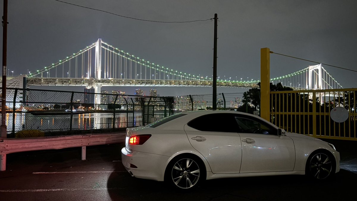 愛車と最後の遠出をしてきた。
約1年7ヶ月。
色んな景色を見せてくれた
初めてのスポーツカー
しかもLEXUS、本当に毎日が楽しかった。初めて車を持った、ガソリン代で何回破産しかけたか。
仕事がどんだけ辛くてもこいつに乗ってる時は幸せそのものでした。
日曜にはお別れ。ありがとう。
#LEXUS #愛車