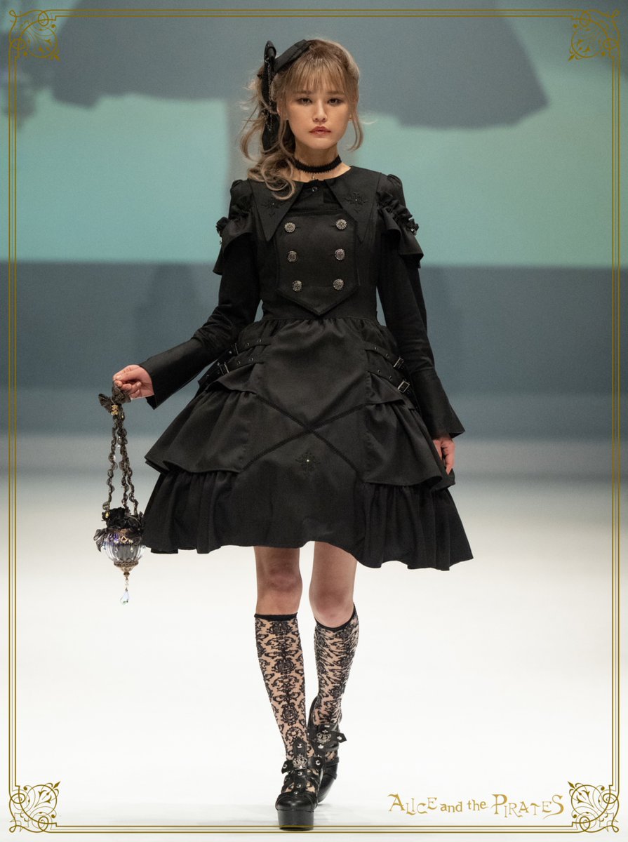 BABY,THE STARS SHINE BRIGHT ALICE and the PIRATES BRAND-NEW