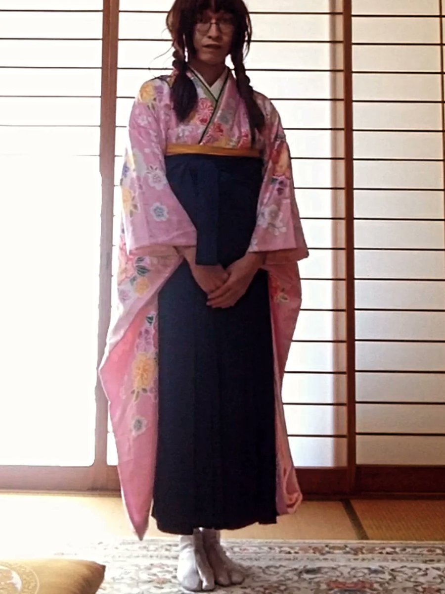 DoTickShowfun's tweet photo. 2分の1成人式があるなら、その逆で20歳から10年後の30歳にやる2分の3成人式があっても問題ないと思う。
30歳って身体的にも心理的にも節目になり得る年齢やし。
そこまで派手に、華々しくやらんでもええんよ。ちょっとこれからの人生の決意��明をみんなでワイワイやる程度で。
#アラサー #大学生 https://t.co/qcHUE6h0f9
