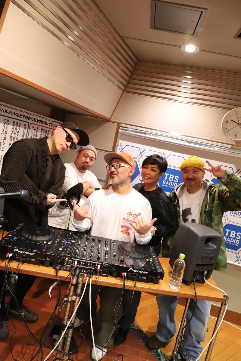 Tina & Tina's staff tweet media