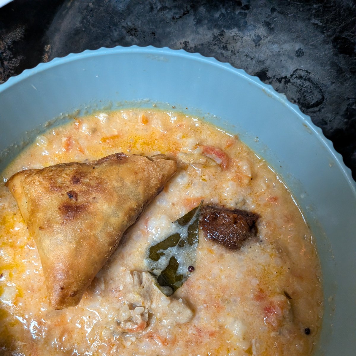 The Jalal of "nombu haal*"
Balanced by the Jamal of "nombu kanjee**"
Ramadan Mubarak y'all

*"Fasting state" (mental fatigue yet clarity)
**"Fasting congee" (porridge of rice, coconut milk, fenugreek seeds, garlic, curry leaves, and chicken curry) - plus samosa and thoplan sambol