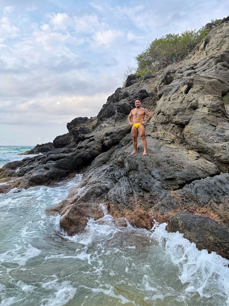 CsarSto's tweet photo. Primera vez en Choroní🌴🌊☀️💗🔥✨PART 1 https://t.co/ZUNoNQrN6d