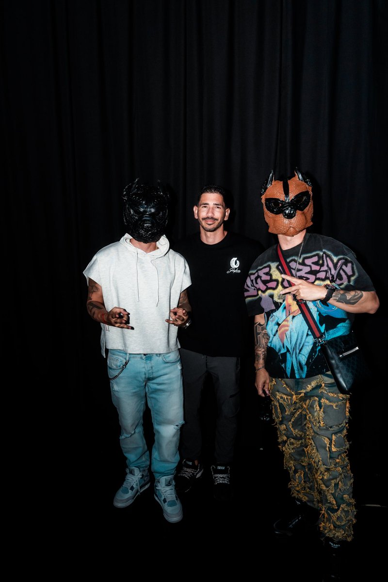 Alexis y Fido tweet media