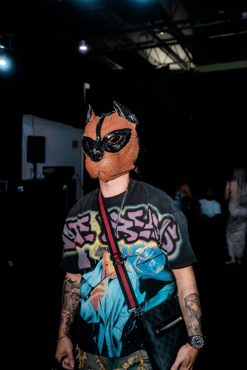 Alexis y Fido tweet media