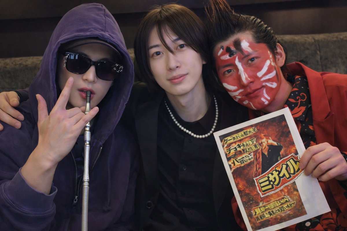 himuro_law's tweet photo. 竜馬さんとミサイルに別々に撮って
貰ったのを合体させたら最強、
いや最高になった✨
 #エロがんな  #エレガントホワイト https://t.co/VY02xelDkp