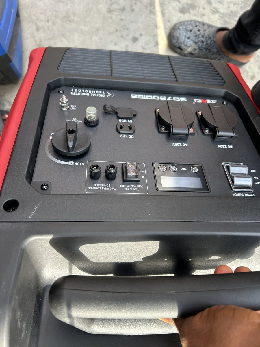 Val Gadgets tweet media