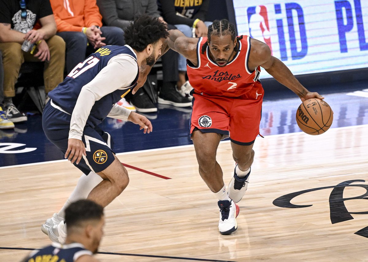 CinemaRoast's tweet photo. It's very close clutch game at Intuit Dome! Clippers and Nuggets going toe-to-toe in the 4th quarter down to the wire with every possession huge. Who's taking this one home? ๐ฅ๐ #ClippersVsNuggets #NBAPlayoffsPush #LACvsDEN #ThisIsWhyWeWatch https://t.co/k0jk647OpH