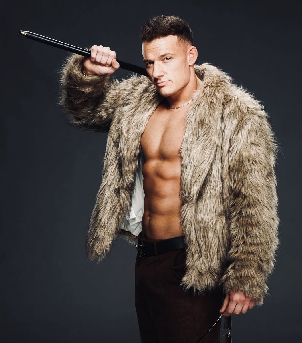 DON’T TRUST ANYONE. tweet media