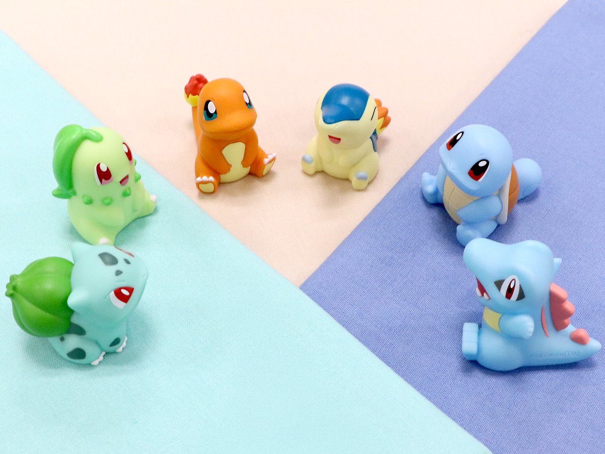 ラインナップは、30周年お祝いピカチュウ・なみのりピカチュウ