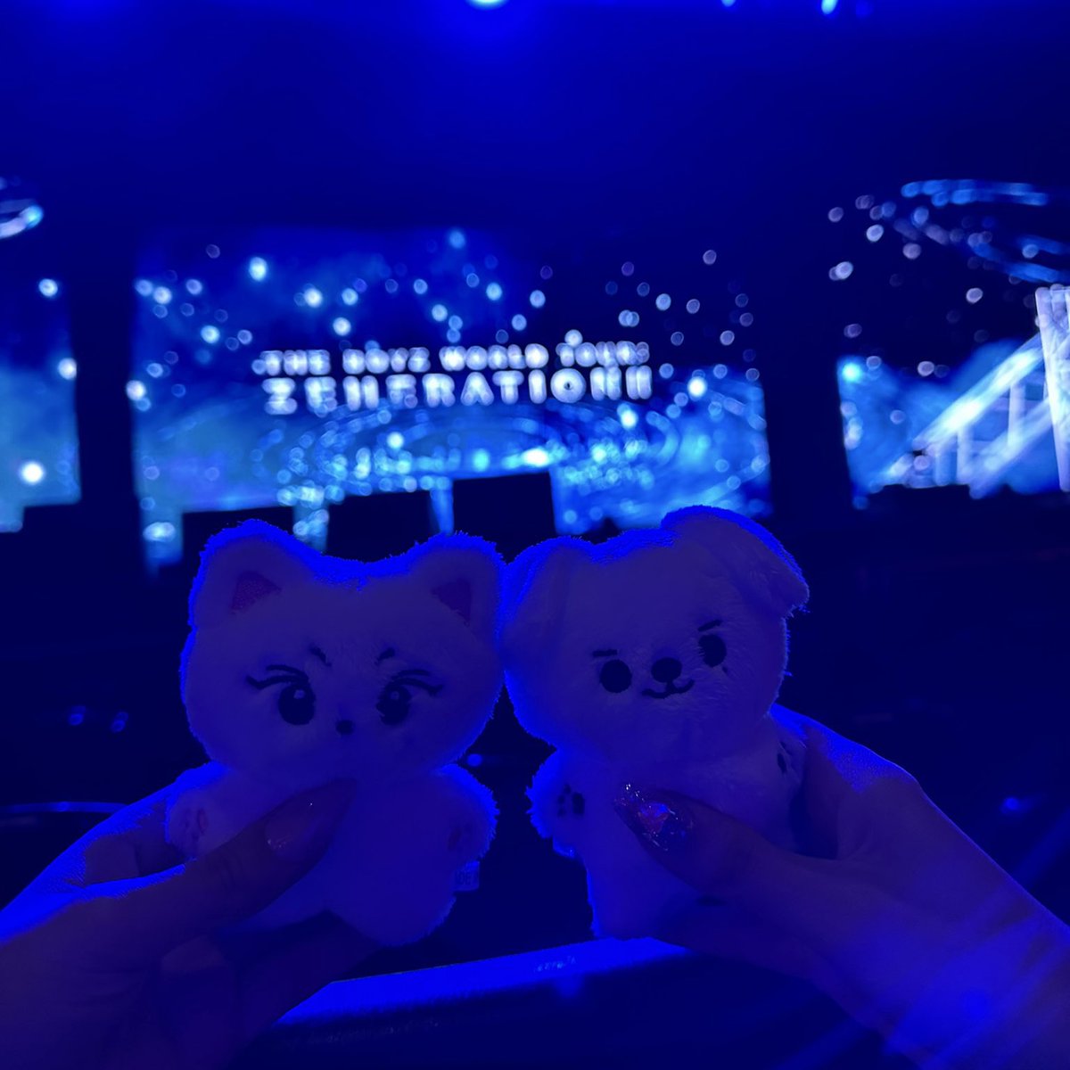 ericupidz's tweet photo. help me find my moots again 

#findingdeobis #tbz #deobi https://t.co/ge5ESyjLyF