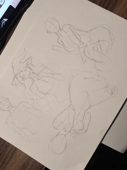one of the things i rediscovered this year which helped me a lot as a digital artist is to sketch on a random paper every day it honestly feels so easy to make art without the pressure of making it perfect