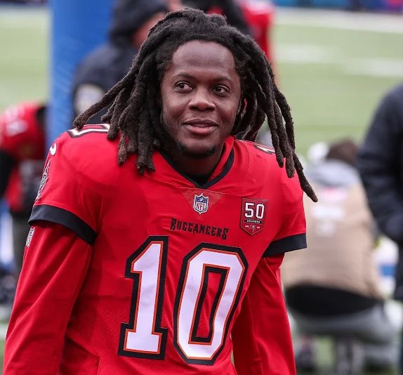 🚨🚨The Teddy Bridgewater bill has been passed 

The bill would allow middle and high school coaches to use up to $15k of their own funds to support student-athletes with food, transportation and recovery services.

AMAZING !