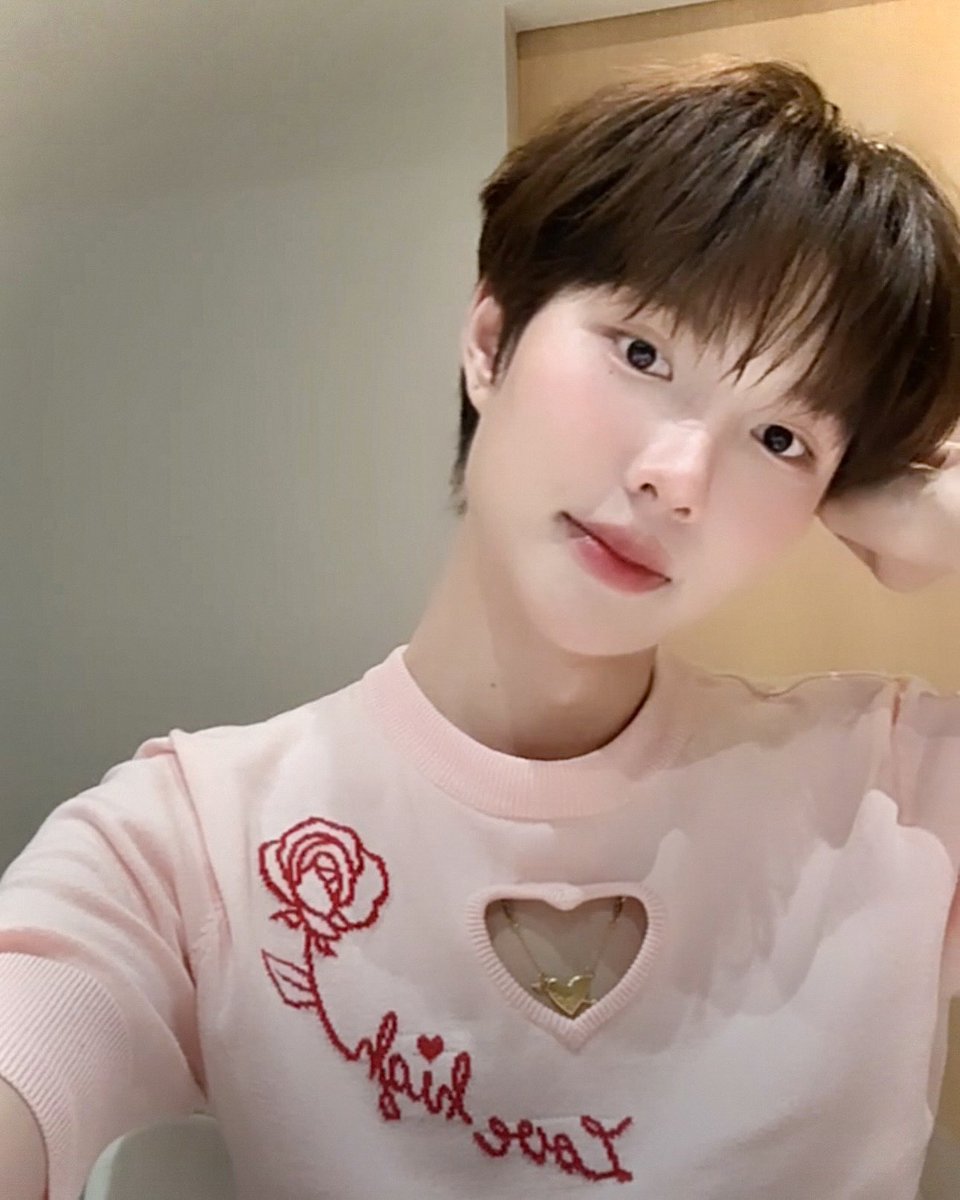 p.p ✿ 𓈒 (@staywithharit) on Twitter photo 