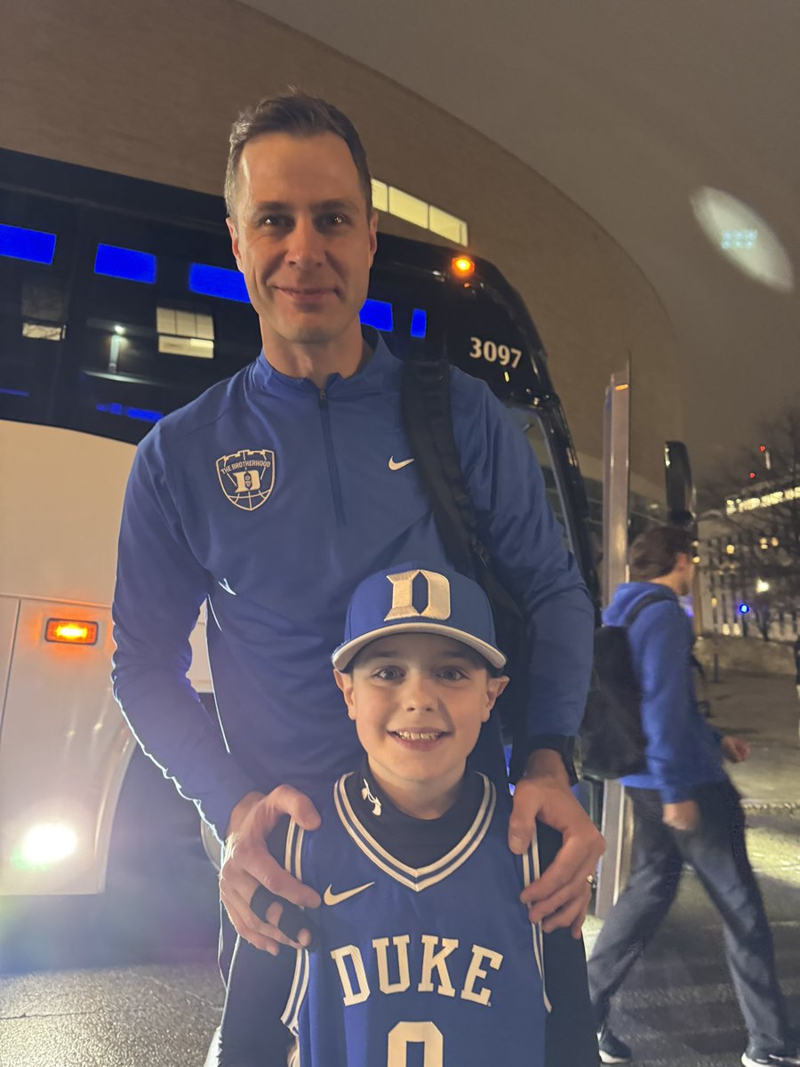 vandyprez's tweet photo. @ktomassoni1 This was last week in Pittsburgh. Coach and my son https://t.co/LcJUldxao6