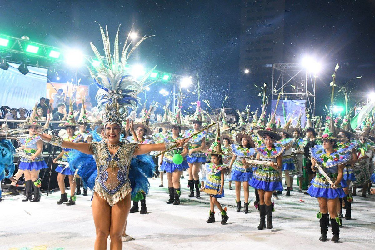municorrientes's tweet photo. ¡Ara Porá es la ganadora de los #CarnavalesBarriales! 🥳 Tras el escrutinio en Casa del Bicentenario, se consagró campeona de la categoría A 🏆 Saravá se llevó la mejor agrupación musical categoría A y Furia Loca se quedó con el premio de comparsa humorística subcategoría 1 👏🏻 https://t.co/9et21FlEA9