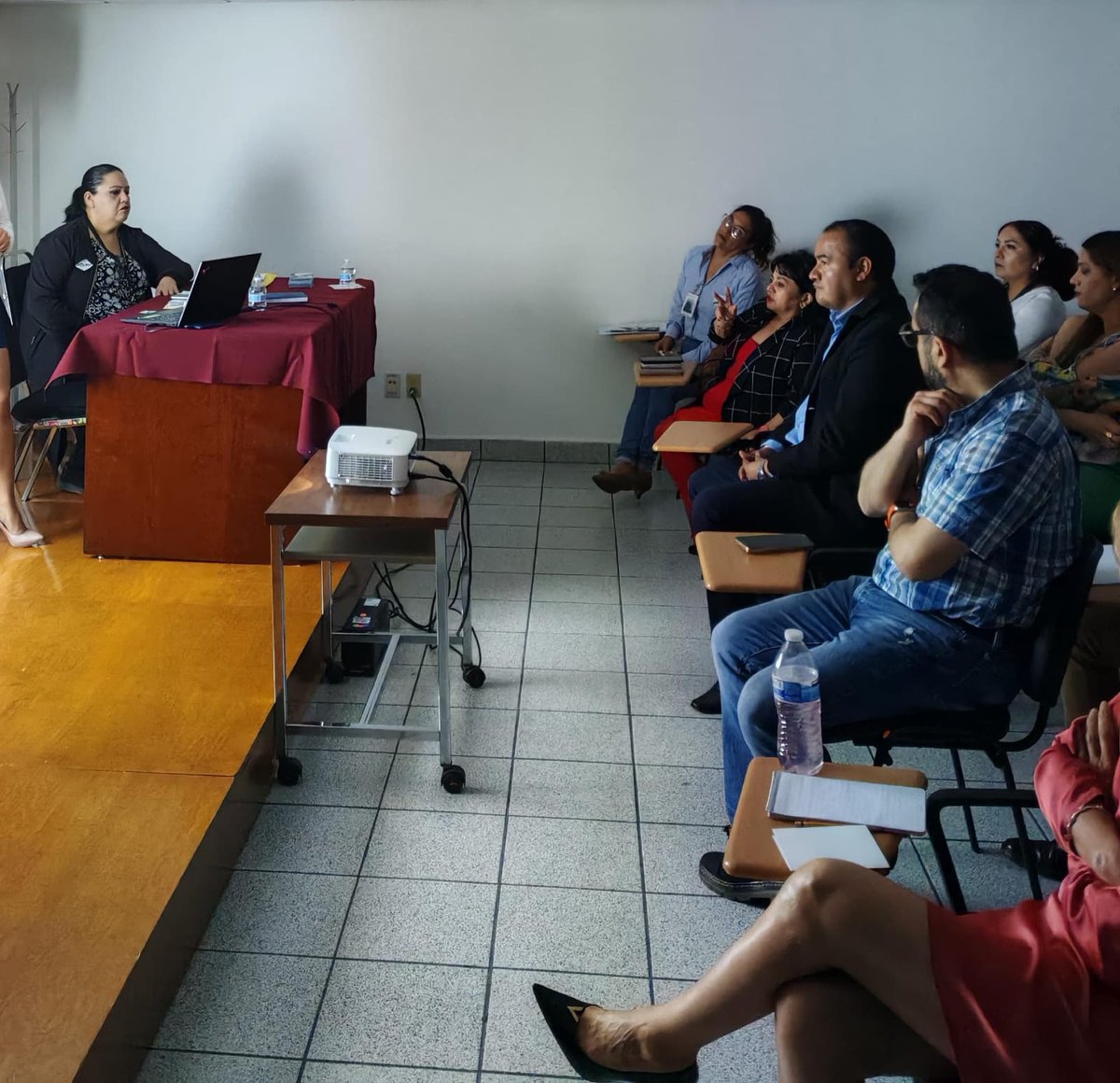 El día de hoy, personal la Fiscalía General de la República <a href="/FGRMexico/">FGR México</a>  impartió una plática a personal del Instituto Federal de la Defensoría Pública <a href="/defensoriaifdp/">Instituto Federal de Defensoría Pública</a>, en la extensión Naucalpan de la Escuela Nacional de Formación Judicial <a href="/ENFJ_mx/">Escuela Nacional de Formación Judicial</a>
 
En ella se abordaron las