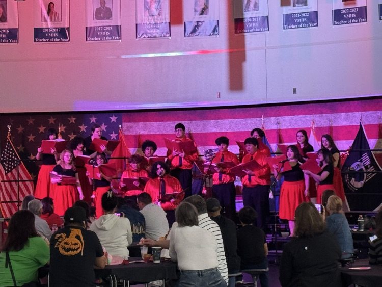 VMHSEagles's tweet photo. Tonight we truly felt the “Love from the POPPIES!” 💕 Our a cappella singers wowed us once again with their incredible talent and beautiful harmonies. What an amazing group of performers—we are so proud of our POPPIES! 🎶✨ https://t.co/2leLnaa4R9