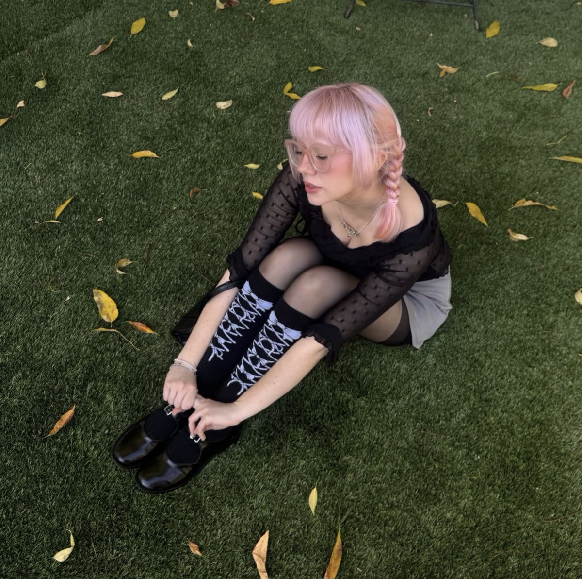 the two lips thinker 𓆩♡𓆪 tweet media