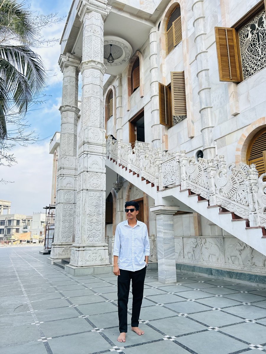 BijoyChandraShi's tweet photo. স্বর্গের প্রকৃত ঠিকানা জানতে চাইলে একবার পা রাখতে হবে এই আঙিনায়—এখানে ভালোবাসা বাতাসে ভাসে, আর শান্তি বসে থাকে প্রতিটি হাসির কোণে। ✨ https://t.co/cY5uavUU1q