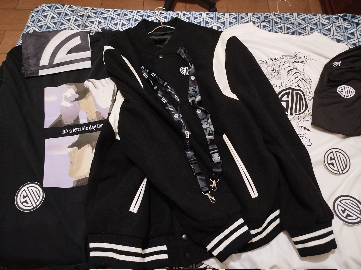 TSM_Enoa's tweet photo. I Just wanna thank @TSMScales and @TSM for The extra gifts, besides all The things in the org Scales Still The Goat, show some love to big Mike
#TSMWIN #TSM #TSMERCH https://t.co/jDtKk6vq5o