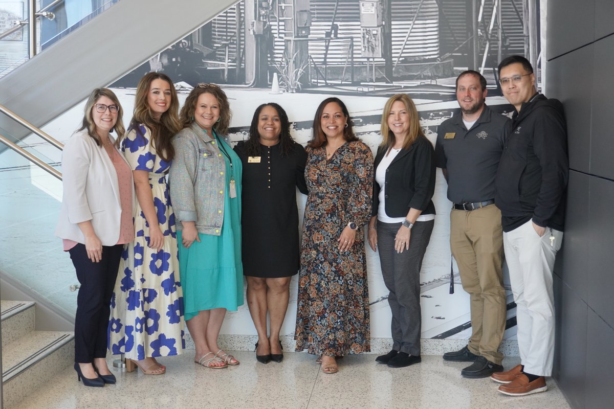 Dr. Lorie Squalls tweet media