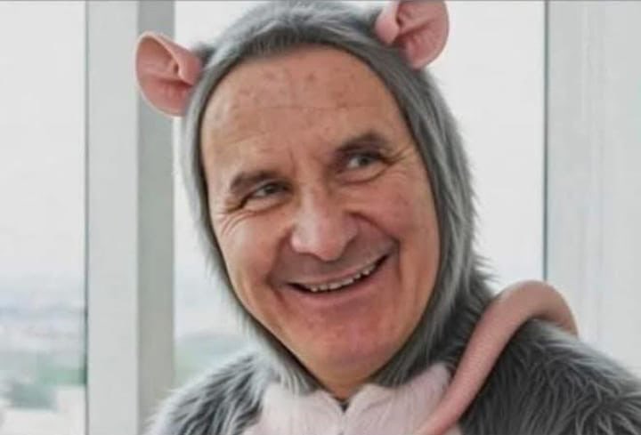 Siempre Therian, nunca inTherian @figuerescr https://t.co/RuNRif4L0b