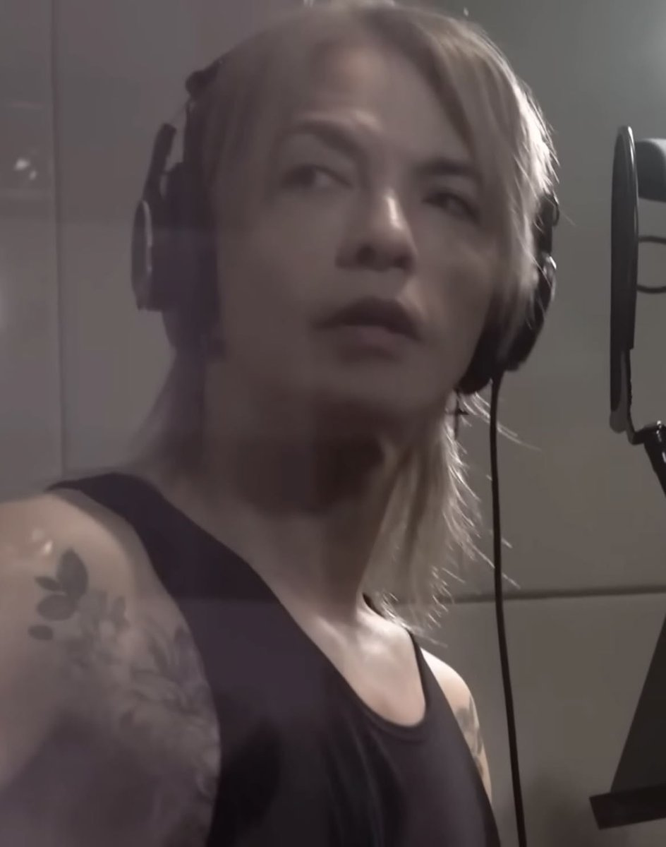 タンクトップHYDEさんの破壊力🔥🔥