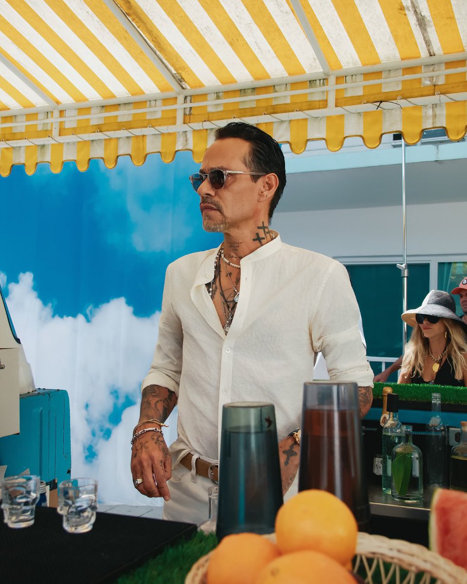 Marc Anthony tweet media