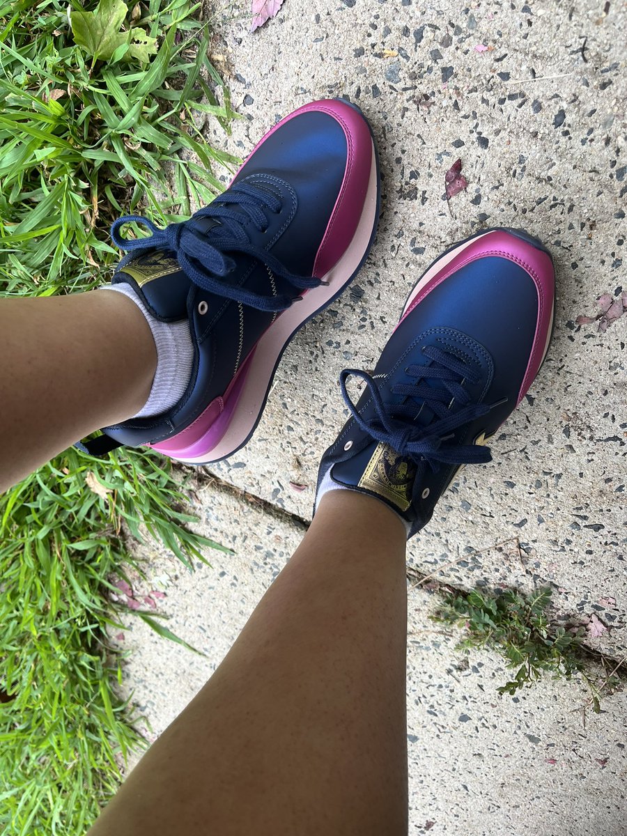 sunshiineminaj's tweet image. It never gave Bot #NotABot 
🦄