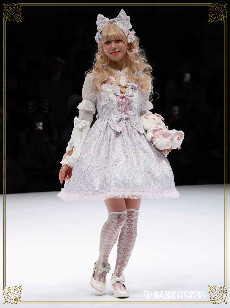 BABY,THE STARS SHINE BRIGHT ALICE and the PIRATES BRAND-NEW