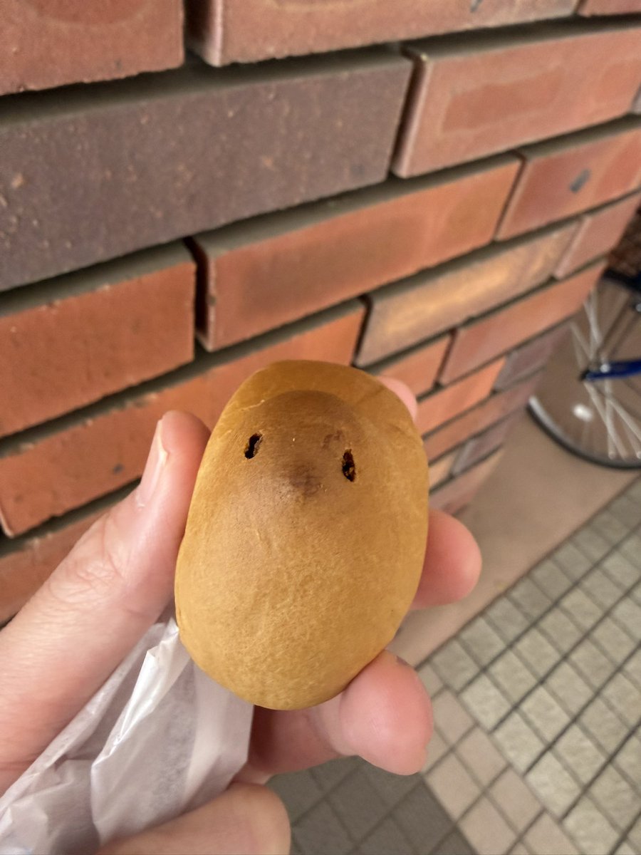 ひよこってお菓子がとても好きで
久しぶりに食べました
