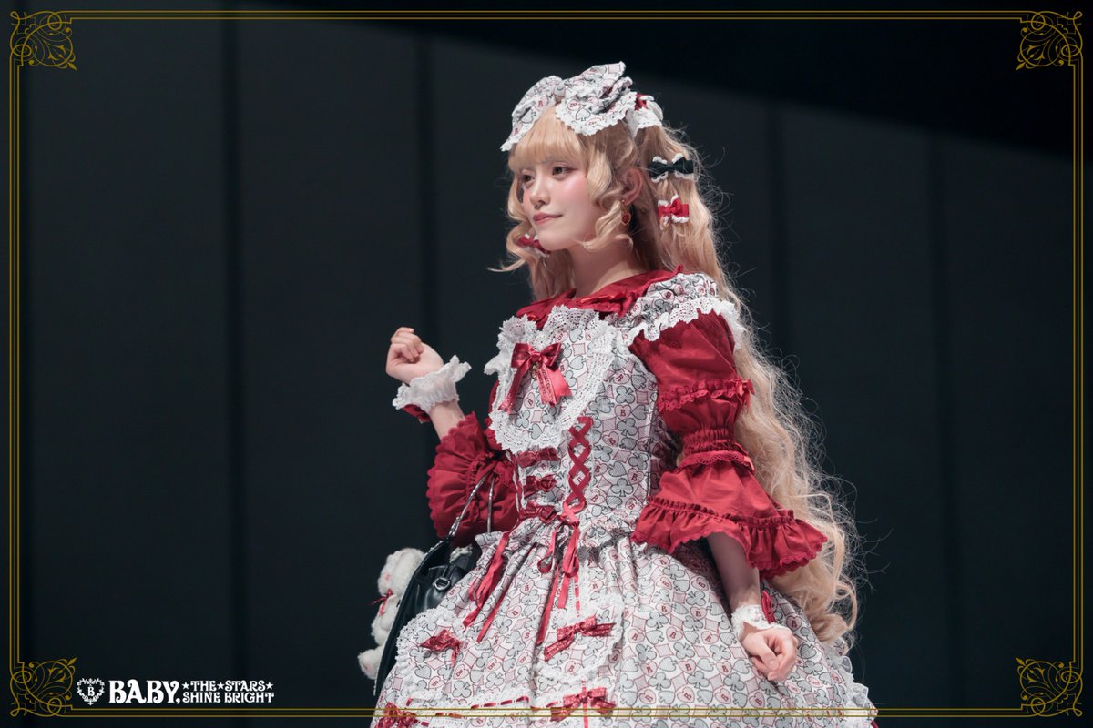BABY,THE STARS SHINE BRIGHT ALICE and the PIRATES BRAND-NEW