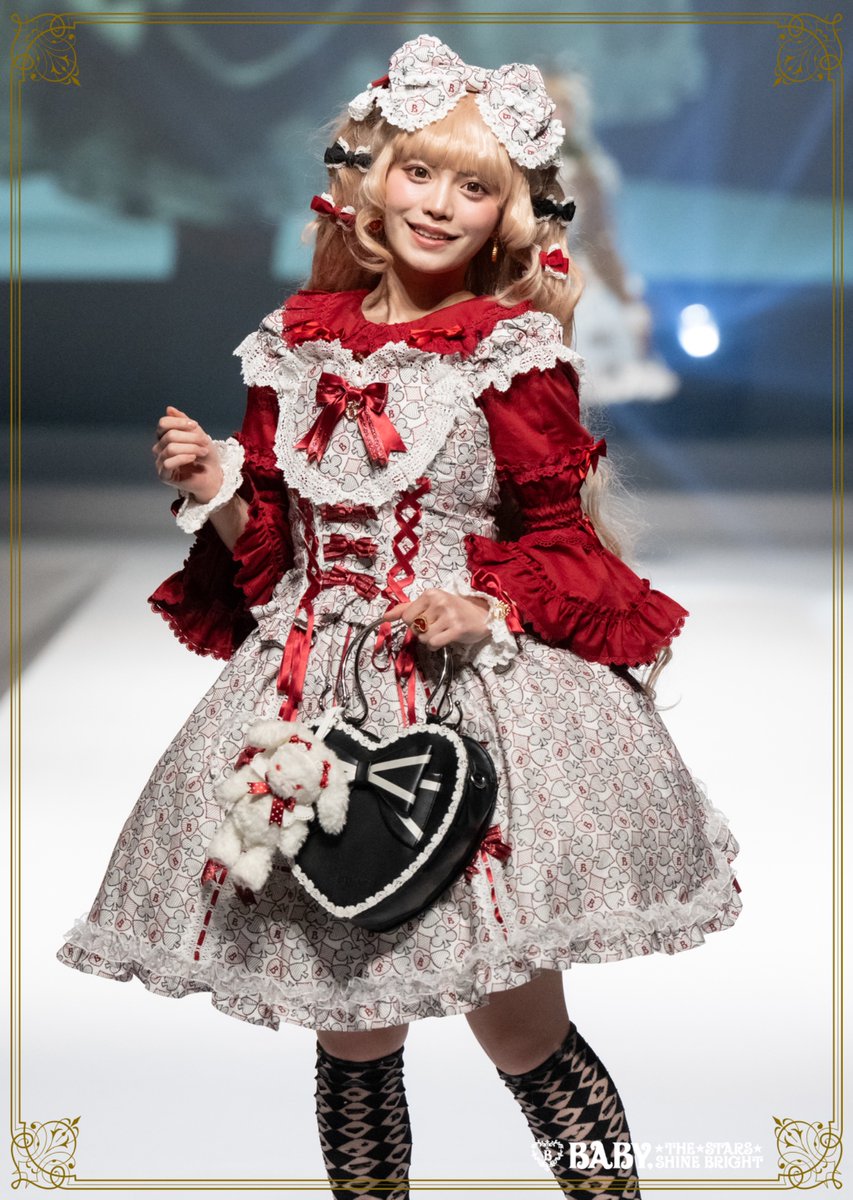 BABY,THE STARS SHINE BRIGHT ALICE and the PIRATES BRAND-NEW